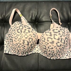 Victoria ‘s Secret Incredible size 36B pink and gray bra.  New without tags.